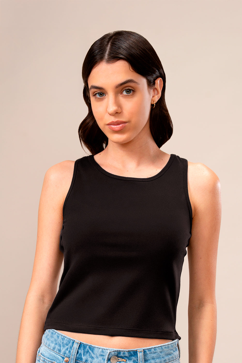 Top Essential | Black