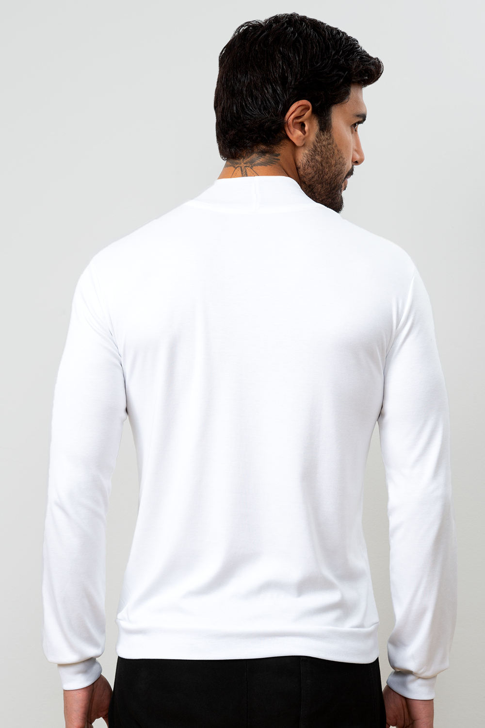 HIGH NECK ML SEMI SLIM FIT WHITE